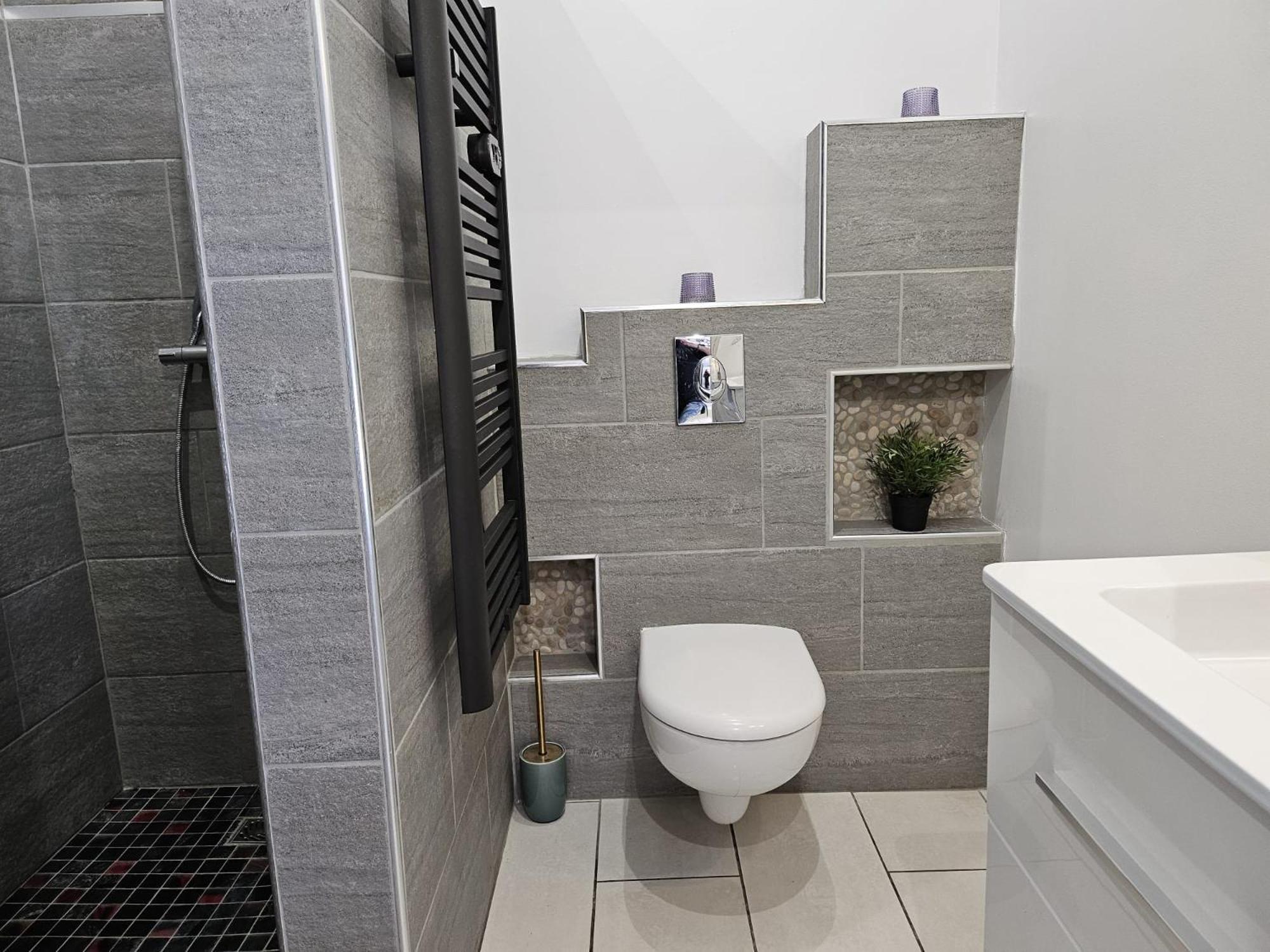 Agreable Logement Avec Terrasse Saint-Victoret Esterno foto